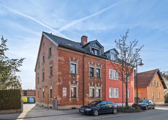 Suiteable Living - Boardinghaus mit Parkplätzen, WLAN und Waschraum