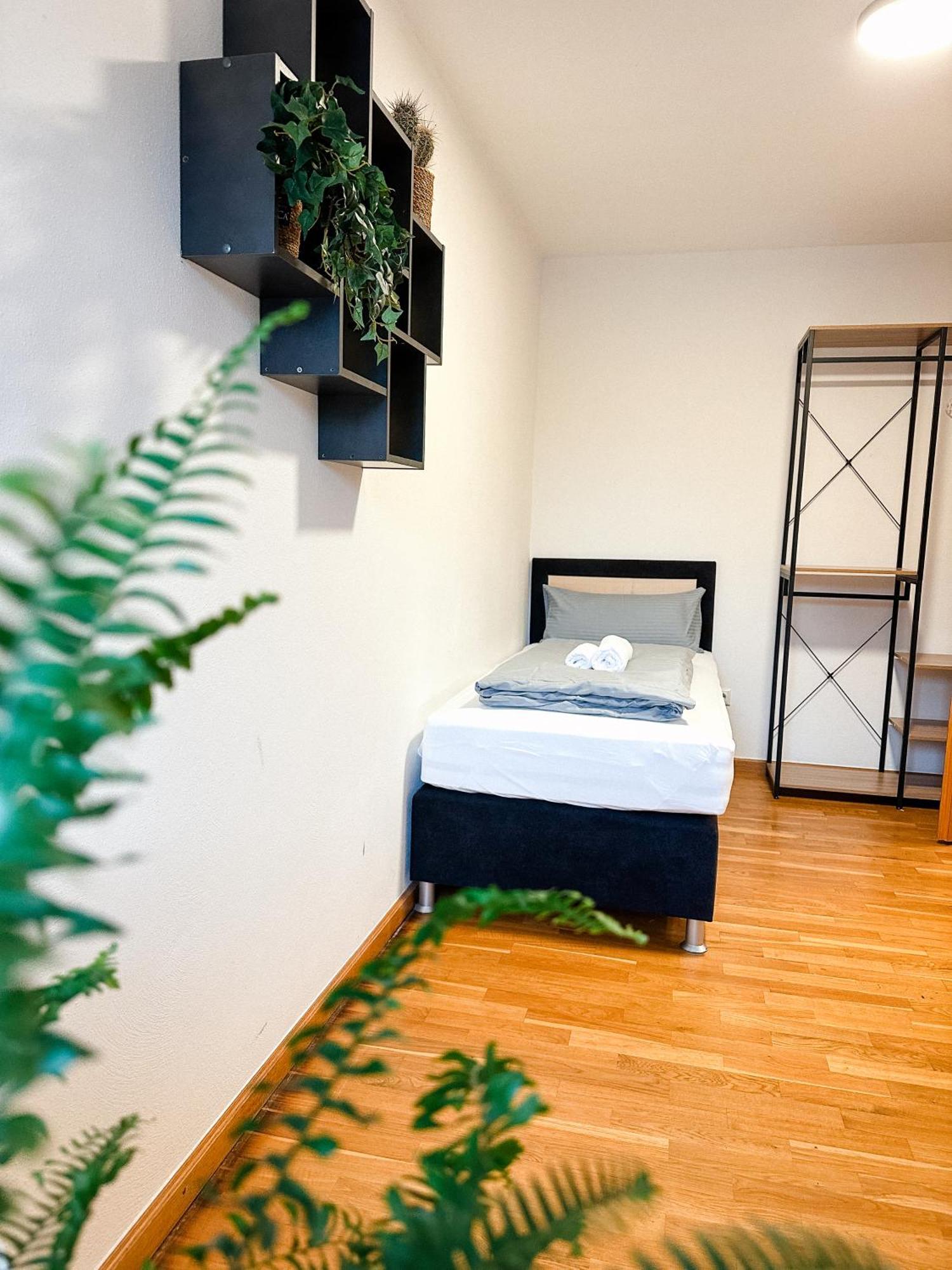 Suiteable Living - Boardinghaus Mit Parkplätzen, Wlan Und Waschraum Apartment Bayreuth