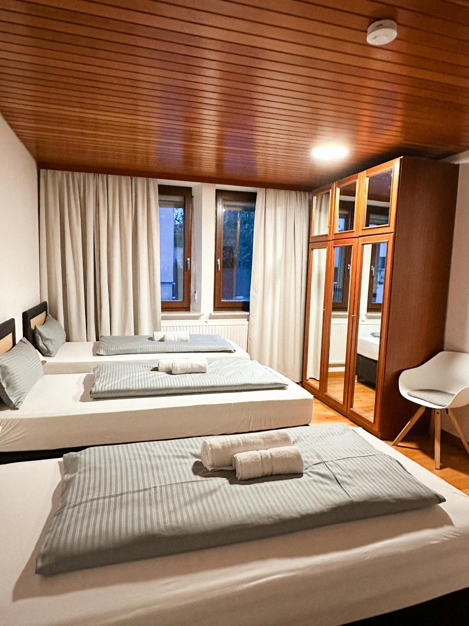 Apartment Suiteable Living - Boardinghaus Mit Parkplätzen, Wlan Und Waschraum Bayreuth